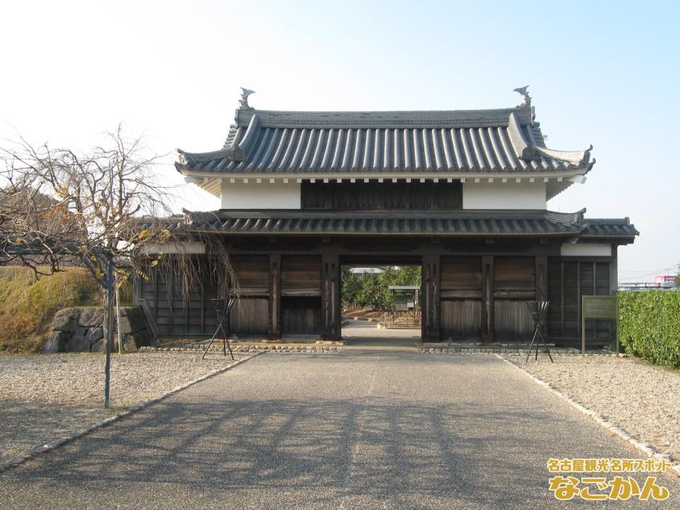 西尾市歴史公園「鍮石門（ちゅうじゃくもん）」