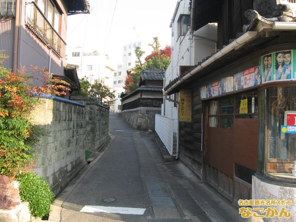 西尾城下町のおもかげが残る路地